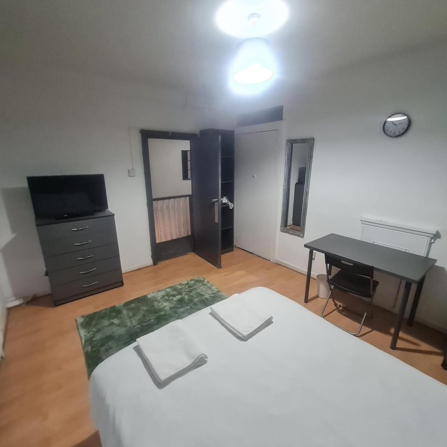 Colebert Avenue Homestay