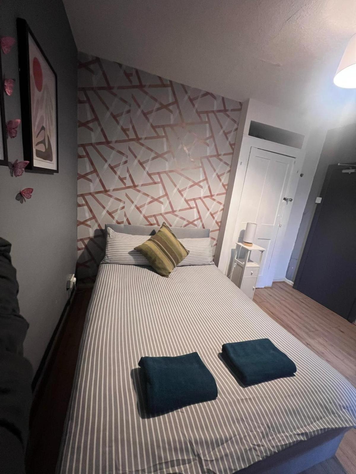 Colebert Avenue Homestay *