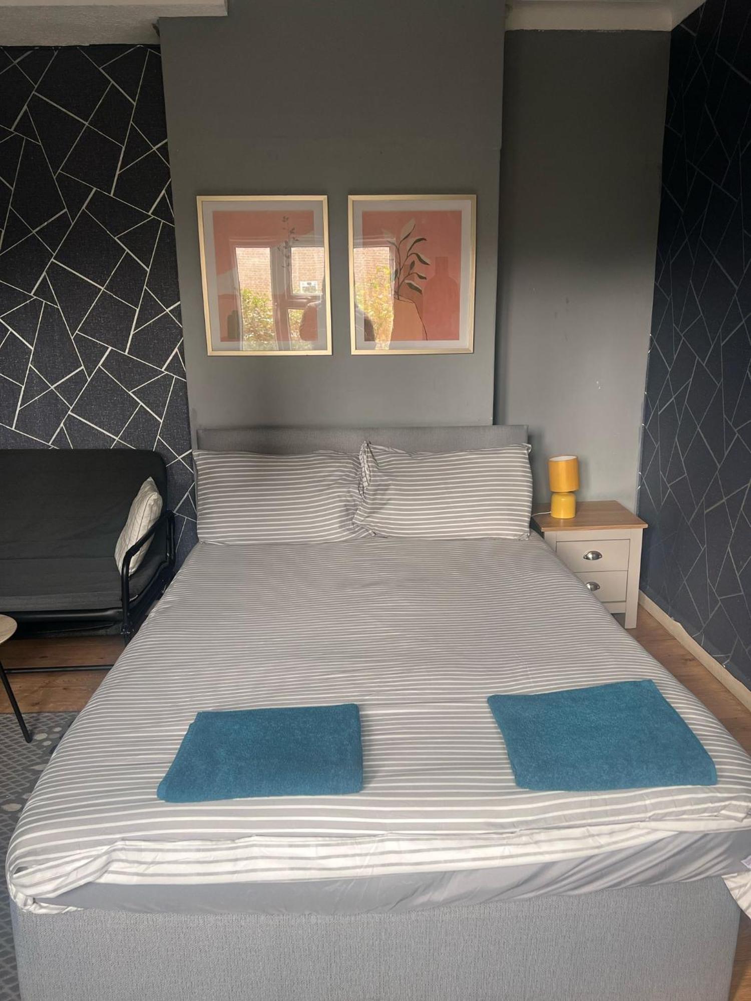 Homestay Colebert Avenue *